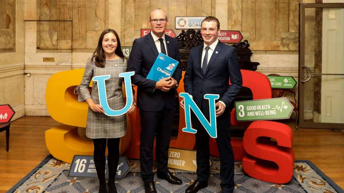 Tánaiste Simon Coveney meets with Ireland's new UN Youth Delegates for 2018/2019.